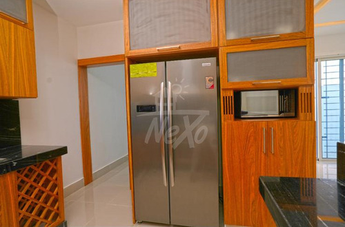 Imagen 6 de 15 de Vendemos Hermosa Casa Con Piscina En Residencial Cerrado, Santiago (jpc-224)