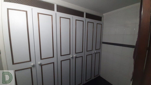 Imagem 7 de 15 de Excelente Sobrado Com Duas Suítes, Sendo Uma Com Closet - Di27742