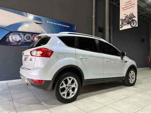 Ford Kuga 2.5 Titanium At 4x4 L (ku05)