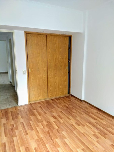 Imagen 8 de 14 de Venta Departamento Barrio Hospitales 2 Dormitorios Con Patio Permutas