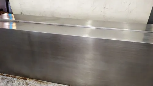 Madera Con Acero Inoxidable (Usado)