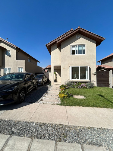 Se Arrienda Linda Casa En Ayres De Chicureo