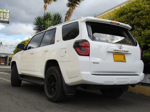 Toyota 4Runner 4.0 Sr5 Fl 7psj