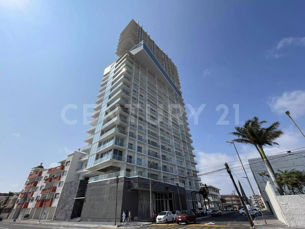 Departamento En Venta En Torres Arista A Una Cuadra Del Malecòn