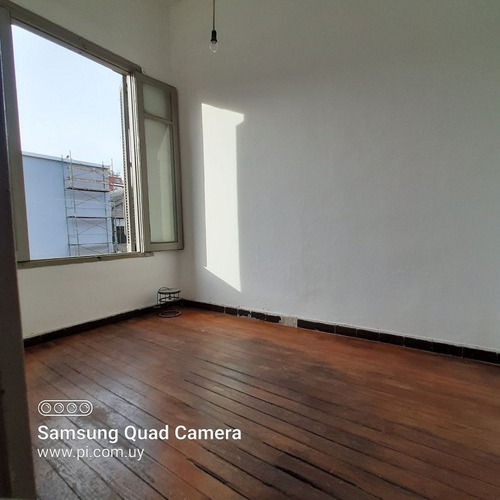 Imagen 17 de 19 de Alquiler Casa De Altos En Codón 2 Dormitorios Y Azotea De Uso Exclusivo.