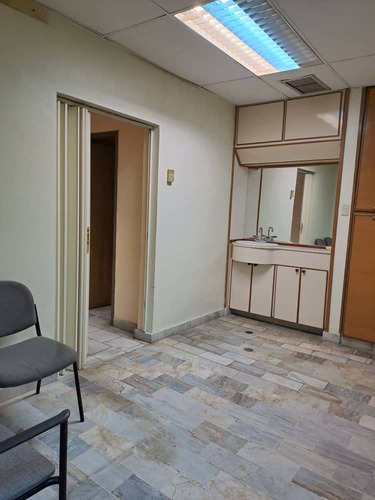 Consultorio En Hospital Metropolitano Del Norte Naguanagua Socc