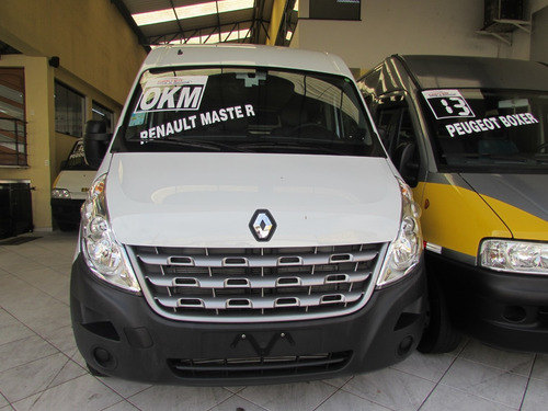 Renault Master 16 Lugares L2h2