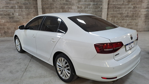 Volkswagen Vento 1.4 Highline 150cv At