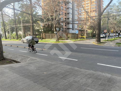 Estacionamiento En Arriendo En Providencia