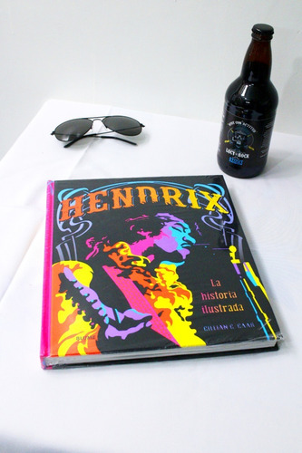 Libro // Hendrix, La Historia Ilustrada // Lucy Rock 