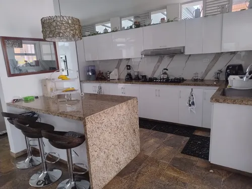 Hermosa Casa Ubicada En Condominio