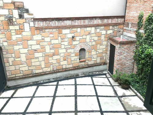 Imagen 18 de 30 de Divina, Remodelada Con Jardin Y Salon De Juegos