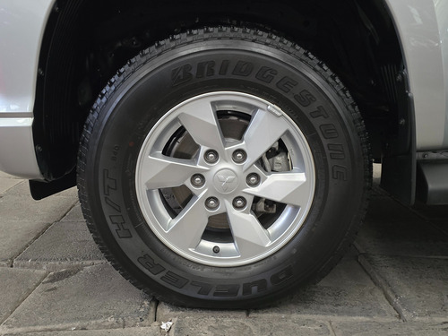 Mitsubishi L200 2.4 Cd Glx 4X2 Mt