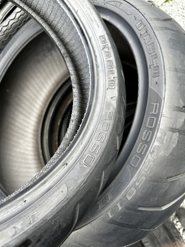 Par De Pirelli Rosso 2 120/70-17 E 240/45-17 Para Diavel (Usado)