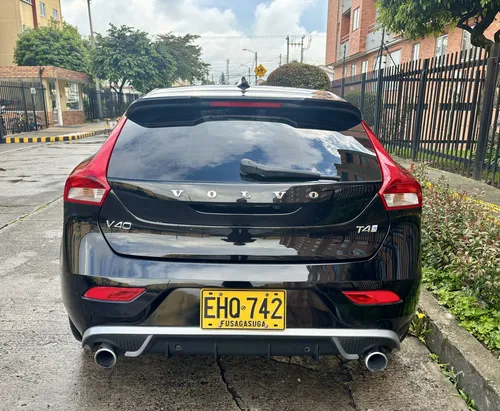 Volvo V40 2.0 T4 Drive-e R-design