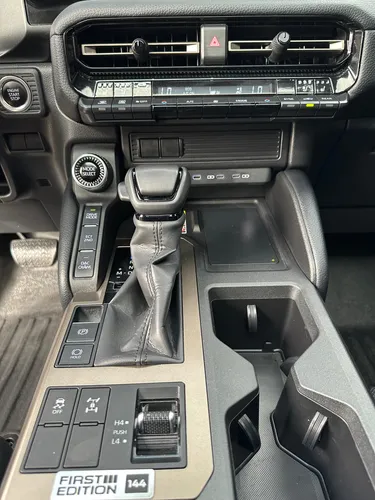 Toyota Prado Txl 2.4 Gasolina First Edition