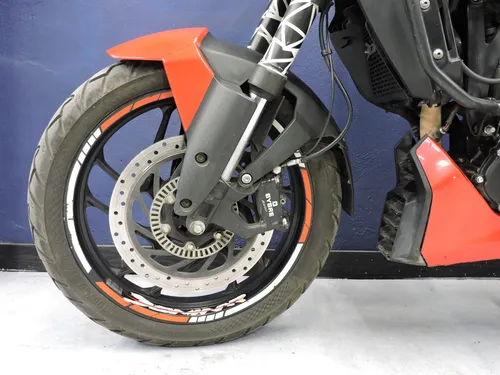 Bajaj Dominar 250 2022