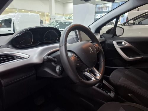 Peugeot 208 1.6 GRIFFE 16V FLEX 4P AUTOMÁTICO