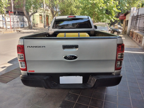 Imagen 5 de 10 de Ford Ranger (l14) 2.5 C/s 4x2 Xl Safety 2015 / Gnc / Mendoza