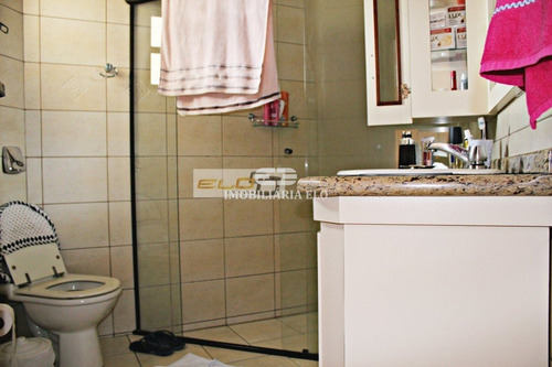 Imagem 16 de 30 de Casa Ampla Com Pátio E Edícula Em Forquilhinhas. - 3476