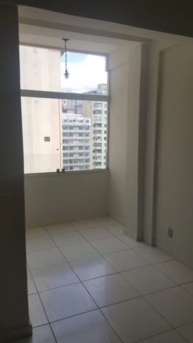 Apartamento À Venda Na Rua Rio De Janeiro, Centro, Belo Horizonte - Mg - Liv-8868