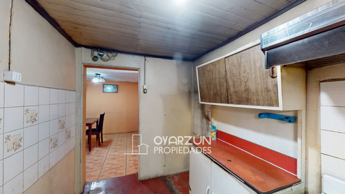 Casa En Venta De 6 Dormitorios 2 Baños 1 Estacionamiento