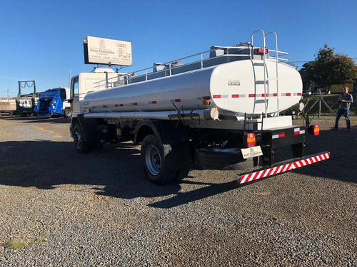 Ford Cargo - 1722e - 4x2 - 2011 - Tanque Combustivel 9.000 L