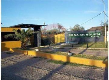 Venta De Lote En Barrio Privado Rosa Mosqueta