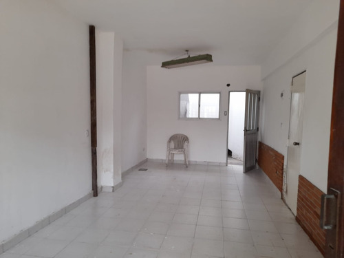Imagen 3 de 9 de Alvarez 1800 Monoambiente