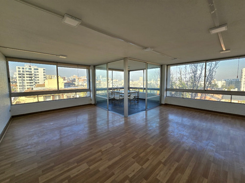 Departamento Frente A Plaza Las Lilas