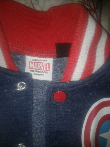 Campera Marca Marvel. 1 Año