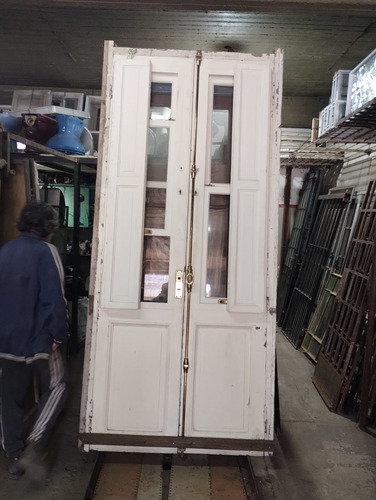 Puerta De Cedro Con Postigo Y Ventana De Abrir Blanco (Usado)