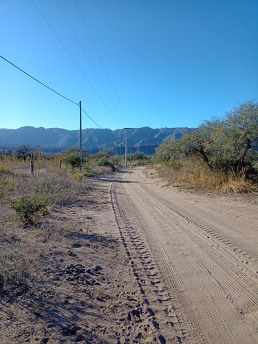 Chacra De 2 Hectáreas Con Agua En Barrio Abierto En Carpintería