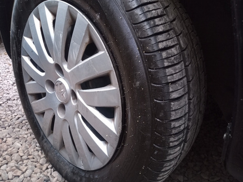 Imagen 13 de 15 de Volkswagen Gol 2013 1.4 Power 83cv 3 P