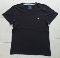 Comprar Remera Negra Abercrombie & Fitch Hombre Xs Original Escote V