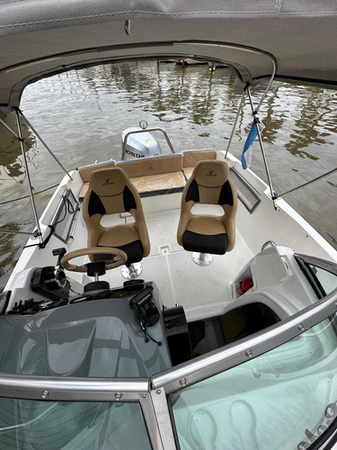 Arcoiris Fishing 6.0 C/honda 115hp 4t Inyeccion Permuta