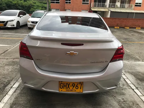 Chevrolet Onix LT 1.4 mecánico
