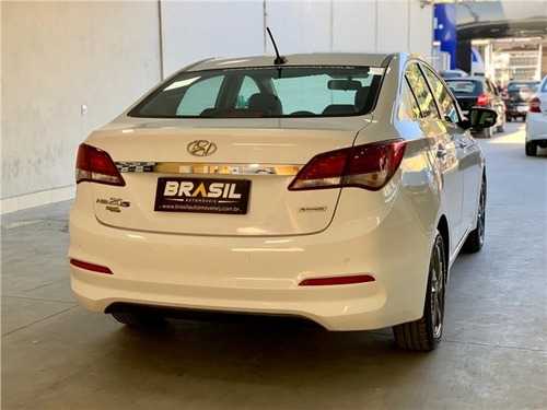 Hyundai Hb20s 1.6 Comfort Plus 16v Flex 4p Automático