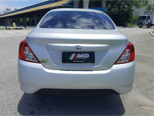 Nissan Versa 1.0