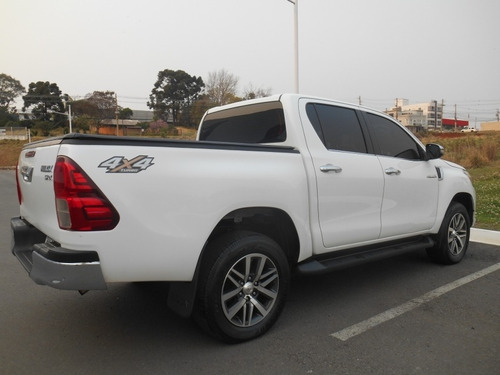 Imagem 2 de 15 de Hilux Cd Srx 4x4 2.8 Tdi 16v Diesel Aut.