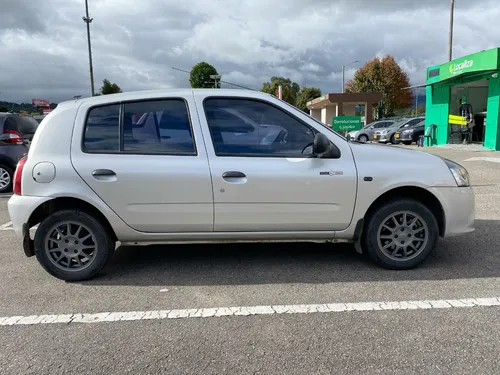 Renault CLIO STYLE 1.2 Night & Day