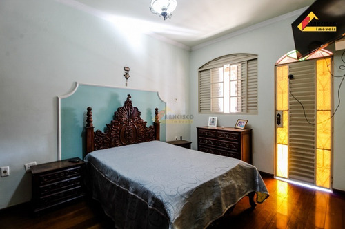 Imagem 8 de 27 de Casa Para Aluguel, 5 Quartos, 2 Suítes, 1 Vaga, São Sebastião - Divinópolis/mg - 34674
