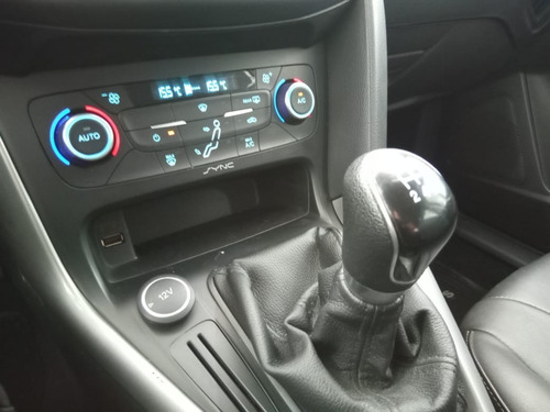 Imagen 19 de 25 de Ford Focus Se Mt