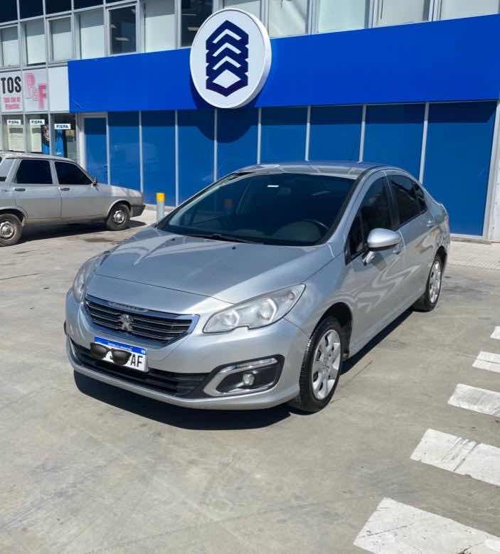 Peugeot 408 Peugeot 408 Con Gnc