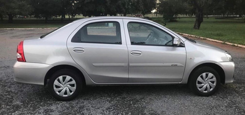 Toyota Etios Sedan X 15l Mt