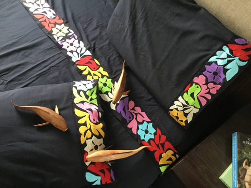 Juego Colcha Edredón Con Fundas Artesanal Bordado A Mano