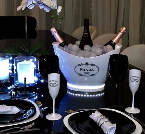 El hielo artificial reutilizable de 3,75 kg no cambia el sabor de la bebida