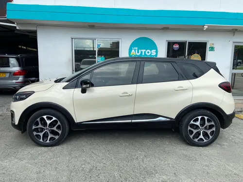 Renault Captur 2.0 Intens Automática