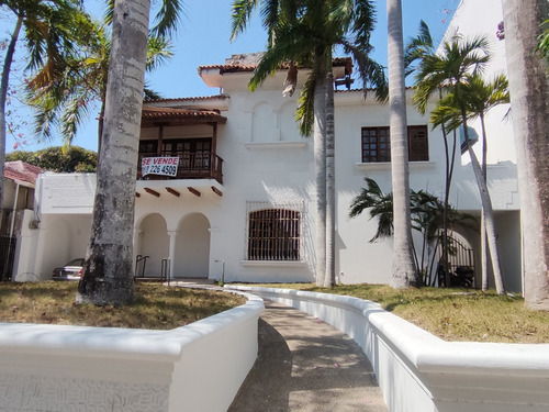 Venta Casa Barrio El Prado, Barranquilla - Negocio/vivienda