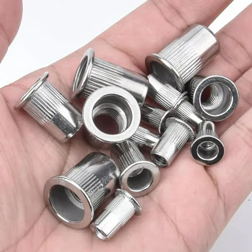 Kit De Tuercas Remachables Akktol 200-piezas De Acero Inoxid